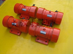 YZS振動(dòng)電機(jī):激振能力強(qiáng)，拆卸方便。
